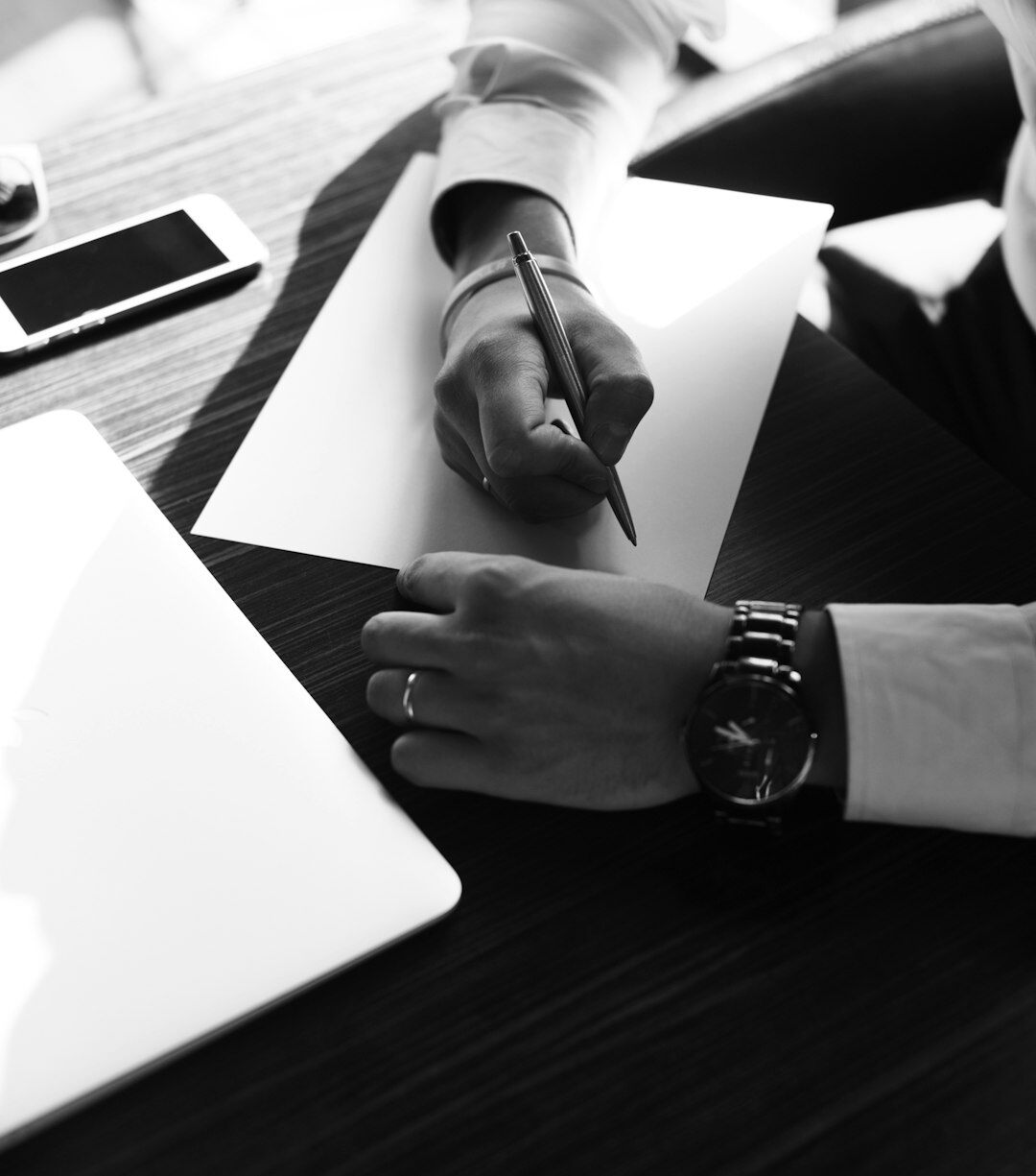 businessman signing contract